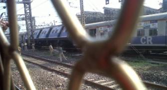 Mumbai: Ragging victim jumps before local train, dies