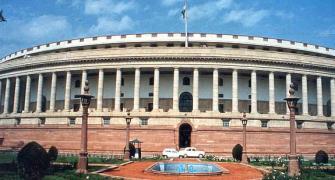 Gloomy day on the cards for government Lokpal bill