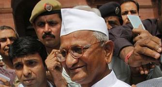 Govt has cheated us. Will join Ramdev's fight: Hazare