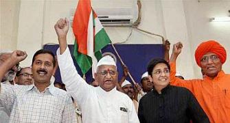 Anna Hazare must replace his team forthwith