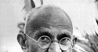 Gandhi's iconic spectacles missing from Sevagram