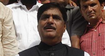 Will BJP sort out issues with Munde?