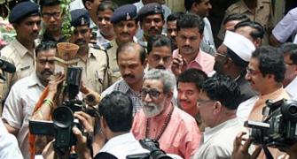 Thackeray to Hazare: I don't believe in stunts