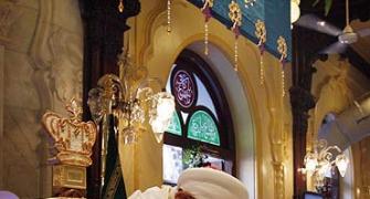 Dawoodi Bohra head Syedna Burhanuddin passes away at 102