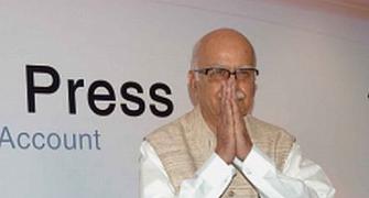 Gilani welcome for match, not dialogue: Advani