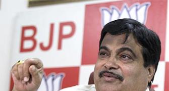 Use UP route to regain power in Centre, Gadkari tells partymen