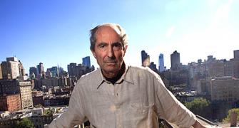 Philip Roth wins Man Booker, sparks controversy