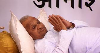 Anna Hazare set to break his silence, embark on tour