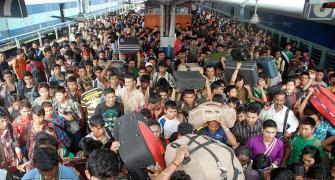 Fear factor drives mass N-E exodus from south India`