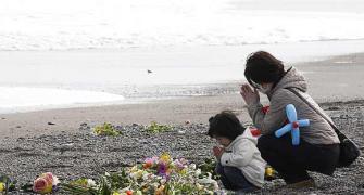 Pix: With prayers Japan marks quake-tsunami anniversary