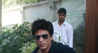 Don't ban SRK: Lalu, Mamata; keep it cool: Farooq