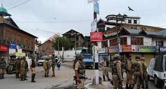 Restrictions imposed to foil Hurriyat's Eidgah rally