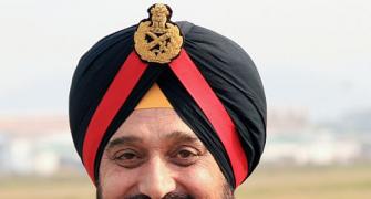 Top Army commanders shifted; critics say 'Mandalisation' on