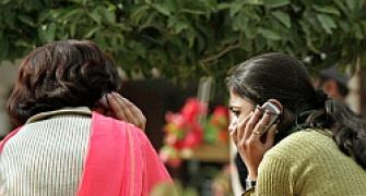 Raj community panchayat bans girls from carrying mobiles