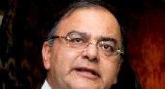 Jaitley asks Cong to clarify on Swamy's charge
