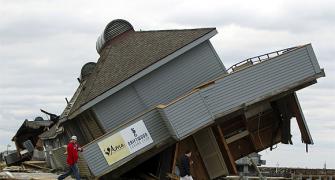 PHOTOS: Sandy-hit US struggles to get back on its feet