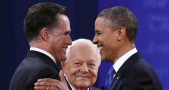US polls: Obama-Romney locked in tie, predict surveys