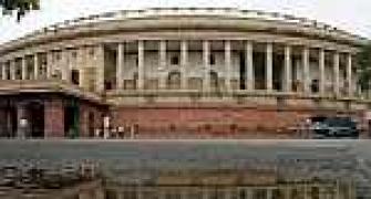 Winter freeze in Parliament? BJP to oppose FDI in retail