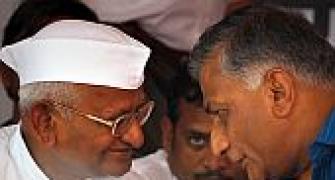 Anna Hazare gets new General in war against graft