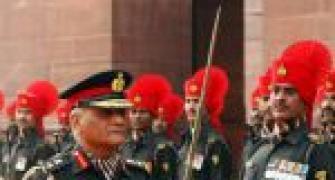 Ex-Army Chief V K Singh demands dissolution of Parliament