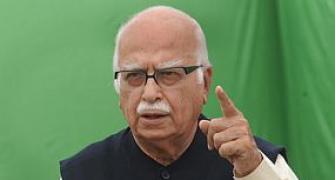 Compulsory voting should be introduced in India: Advani