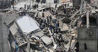 Bangladesh: Owners of collapsed building held, toll 336