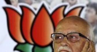 Advani's dig at Modi: Leaders shouldn't criticise others on I-Day