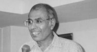 Rationalist Narendra Dabholkar shot dead in Pune