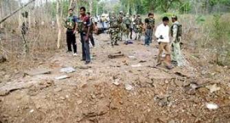 Maoists trigger explosions in Jharkhand before polling