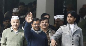 'AAP ka CM': Arvind Kejriwal to take oath at Ramlila Maidan today