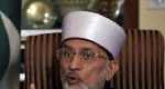 Arrest warrant issued for Pakistan cleric Qadri
