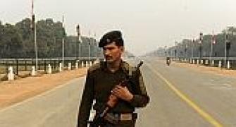Terror threat on Republic Day, Delhi Police launch manhunt