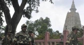 Important clues found in Bodh Gaya blasts: Shinde