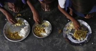 Three lakh Bihar teachers withdraw mid-day meal boycott
