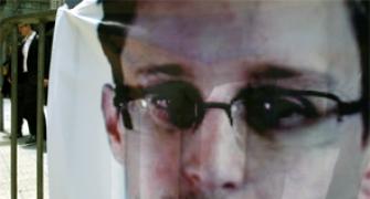 HK allows US whistleblower Edward Snowden to flee