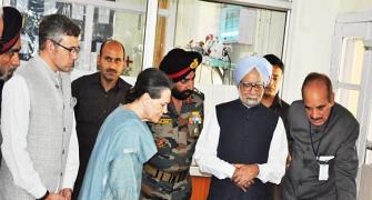 PHOTOS: PM, Sonia visit jawans injured in Hyderpora strike