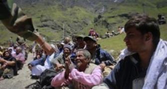 200 pilgrims rescued, 500 still stuck in Badrinath