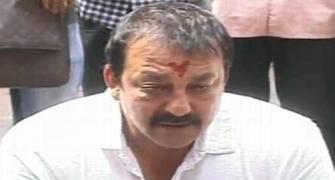 Sanjay Dutt breaks down, says he won't seek pardon