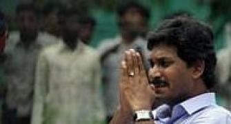 SC quashes Jaganmohan Reddy's bail plea