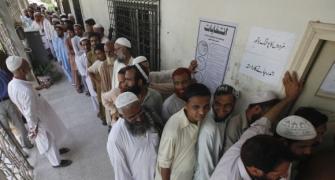 Pakistanis vote in historic polls, 24 killed in violence