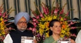 Sonia, PM attack BJP for disrupting Parliament