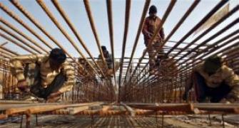 Sri Lanka hails Indian housing assistance
