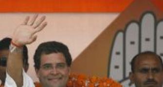 Rahul lauds Sheila for 'unprecedented development' in Delhi