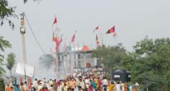 89 killed, 100 hurt in temple stampede in MP