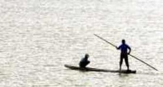 Nineteen Tamil fishermen arrested by Lankan navy