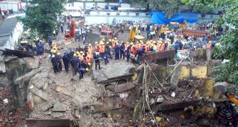 Photos: 6 killed, 19 injured in Mumbai building collapse