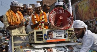 Kejriwal hopes to replicate Delhi victory in Varanasi
