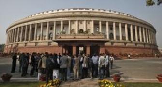 Govt hard-pressed to end deadlock over Insurance Bill