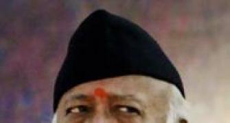 Cong criticises Bhagwat over 'Hindus' comments