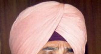 Cong suspends Brar, Singh for 'gross indiscipline'